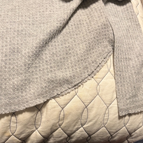 Wild Fable Light Gray Hoodie - Picture 5 of 7